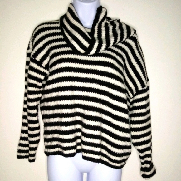 Forever 21 Cowl neck Stripped Sweater - Picture 10 of 13